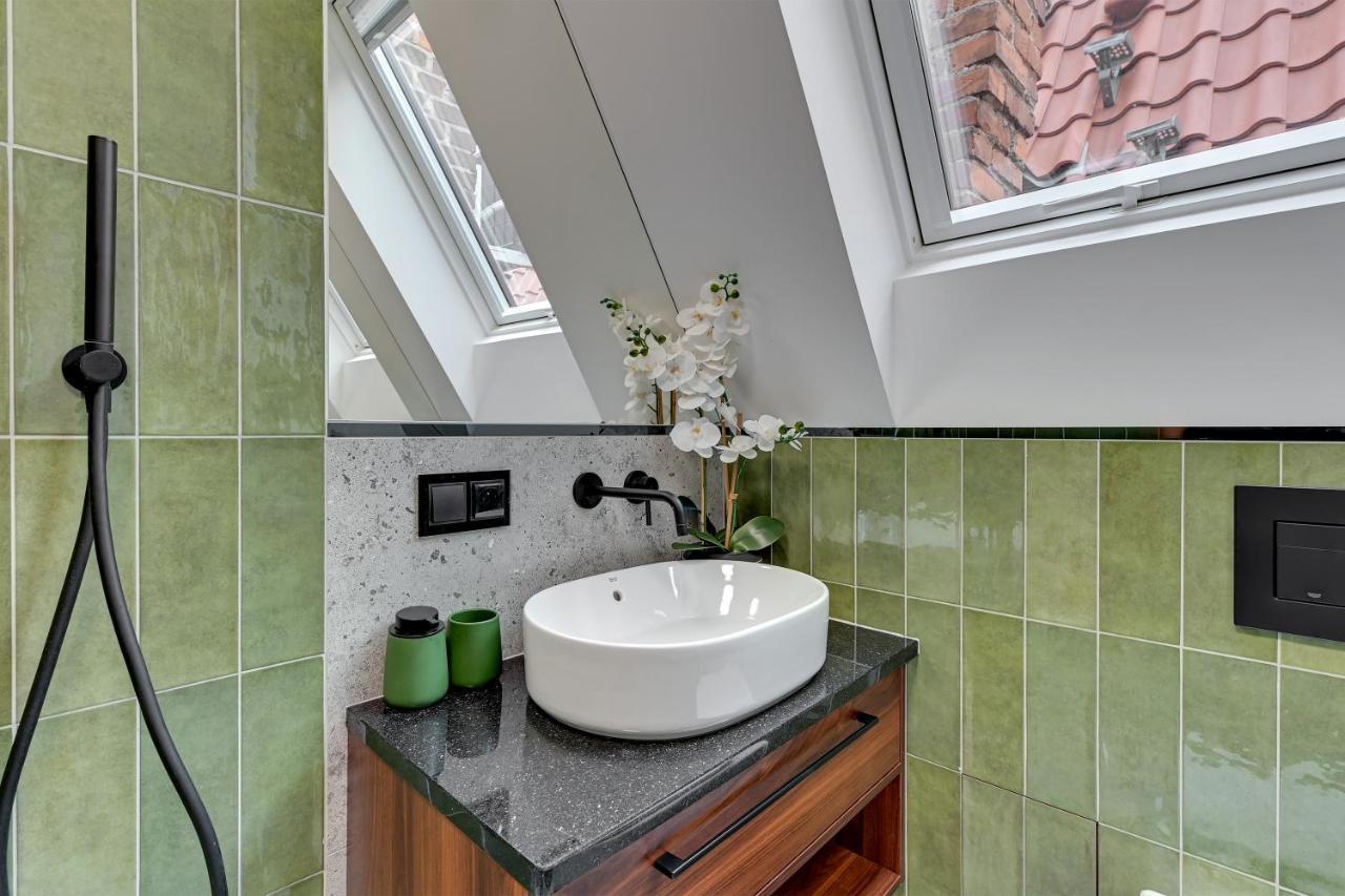 Apartment Old Town Swietojanska, Cozy & Chic By Downtown